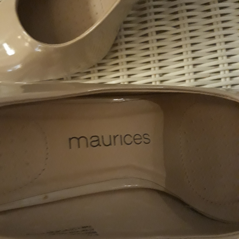 Heels.  Excellent condition - Picture 2 of 2